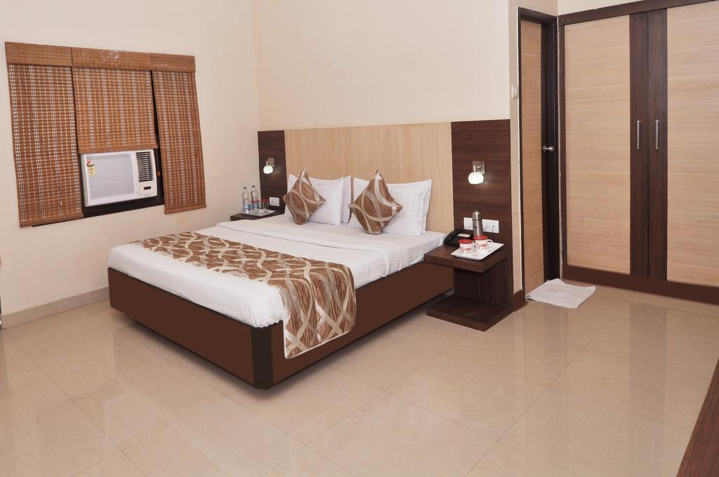 Sivamurugan Hotel Kumbakonam Værelse billede