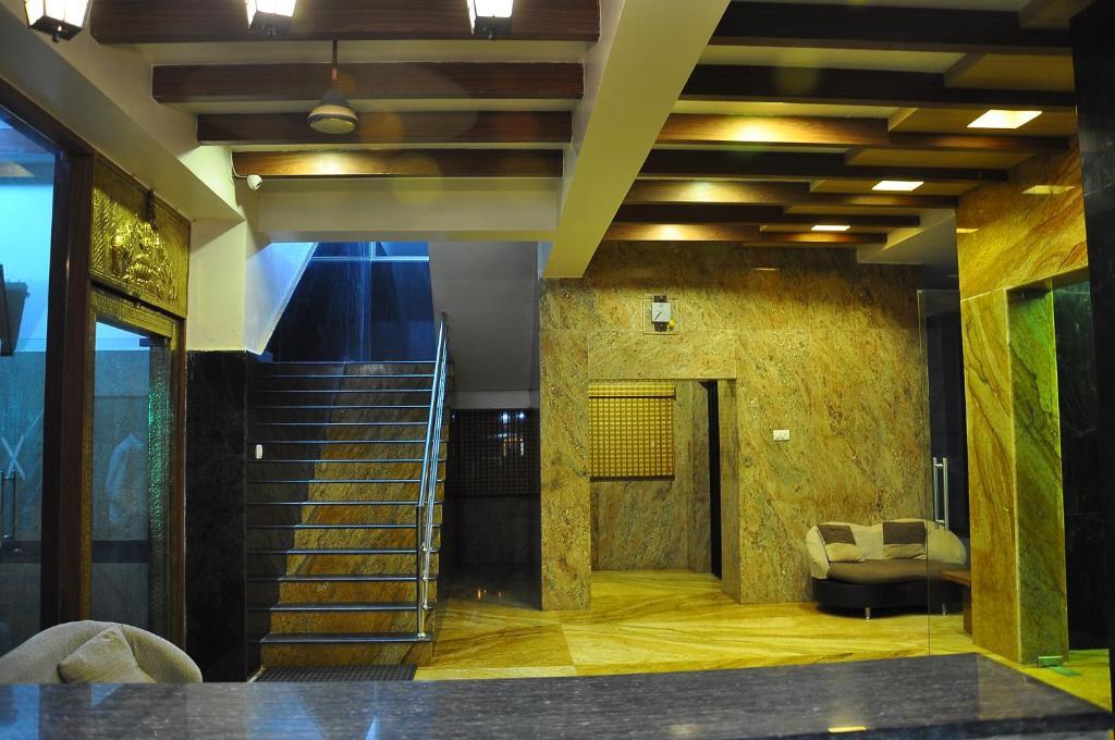 Sivamurugan Hotel Kumbakonam Eksteriør billede