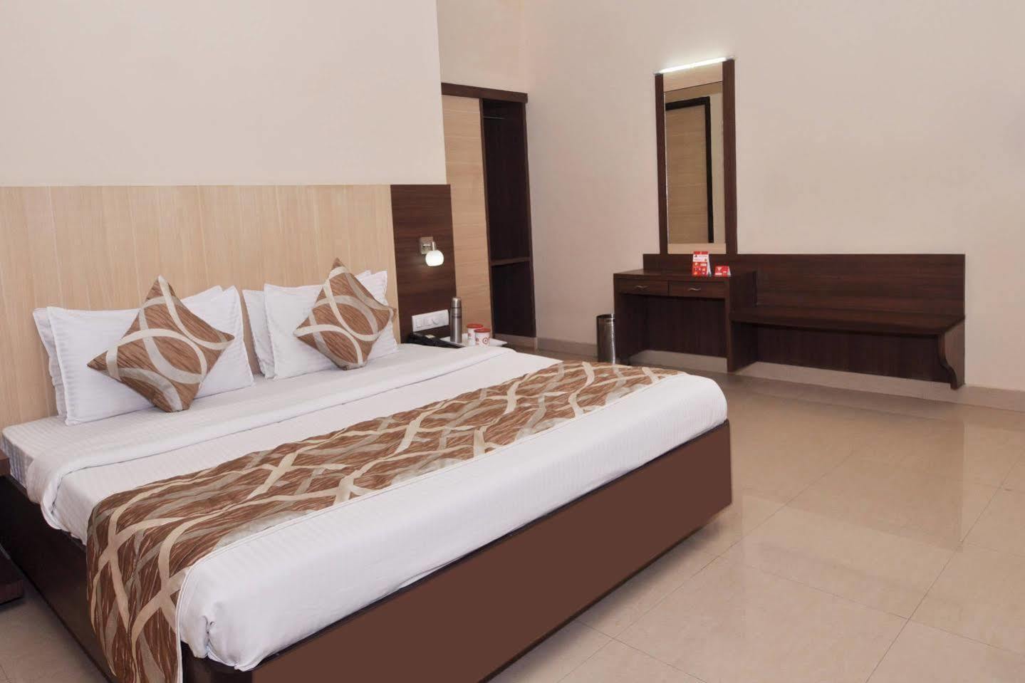 Sivamurugan Hotel Kumbakonam Eksteriør billede
