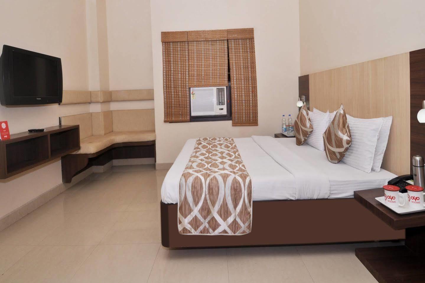 Sivamurugan Hotel Kumbakonam Eksteriør billede